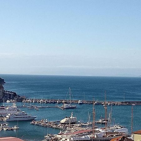 Sweet Liana Un Tuffo Nel Cuore Del Paese Porto Santo Stefano  Εξωτερικό φωτογραφία